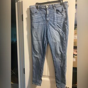 American Eagle Jeans Super Hi Rise Jegging size 14 short